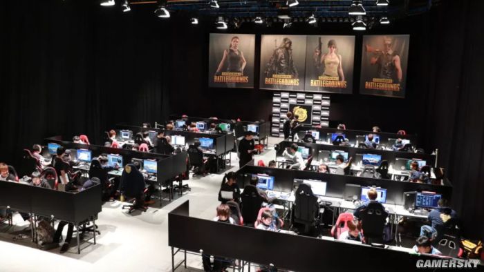 他在球场上 他在球场上