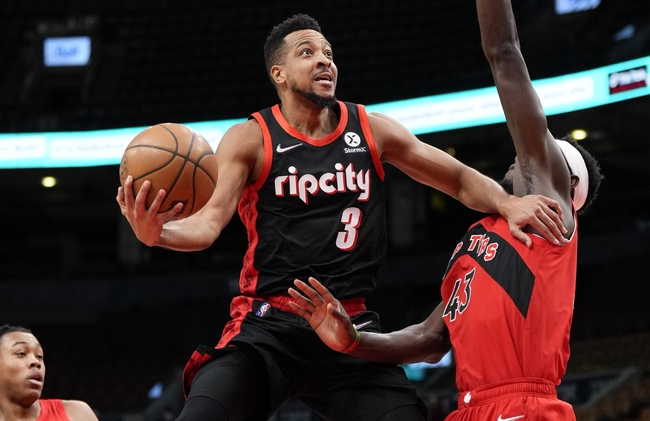 他面对一位 他面对一位