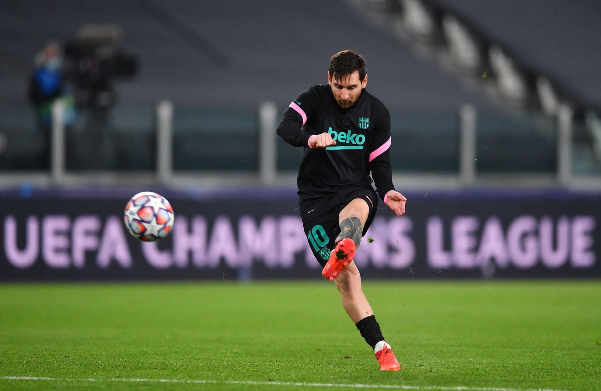 也成为球迷 也成为球迷