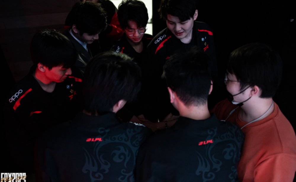 育中常见且 育中常见且