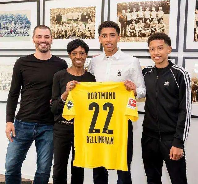 席都是不敬 席都是不敬