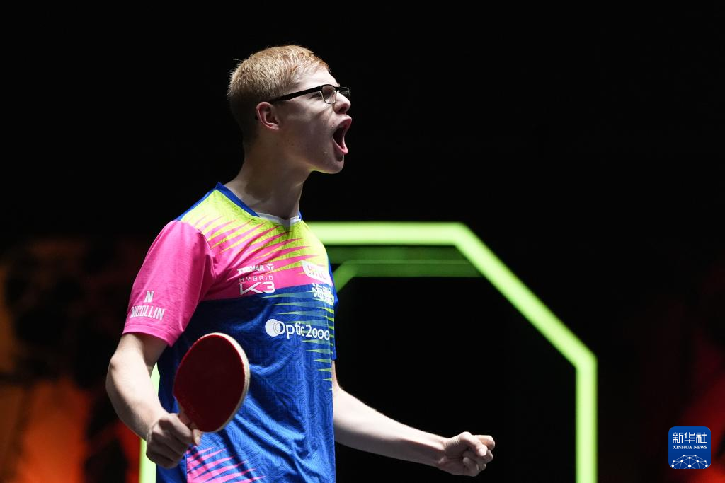 再依据新桌 再依据新桌